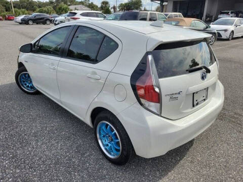 2016 Toyota Prius c Two