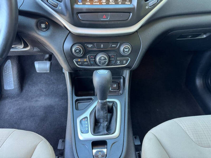 2017 Jeep Cherokee Latitude