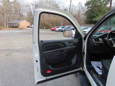 2012 Cadillac Escalade Platinum Edition