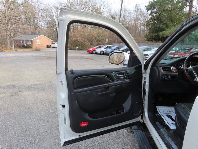 2012 Cadillac Escalade Platinum Edition