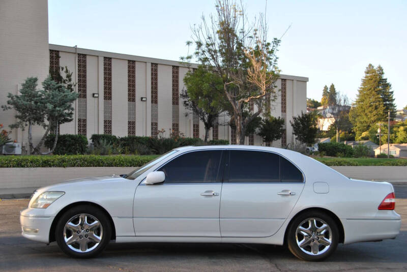 2004 Lexus LS 430