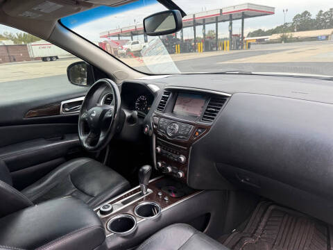 2013 Nissan Pathfinder Platinum