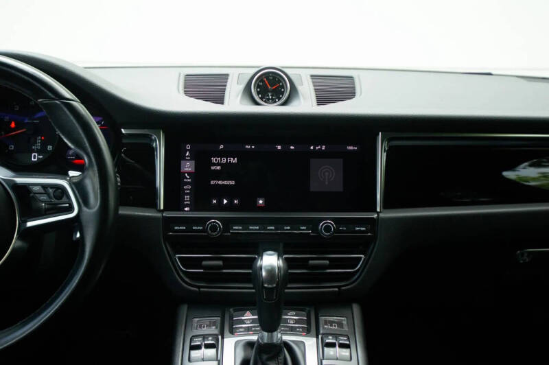 2021 Porsche Macan