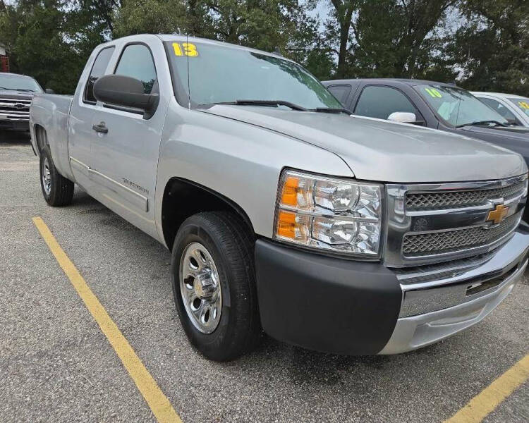 2013 Chevrolet Silverado 1500 LS photo 3