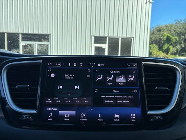 2023 Chrysler Pacifica Touring L