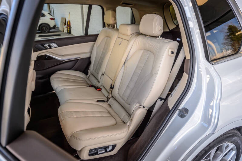 2019 BMW X7 xDrive40i