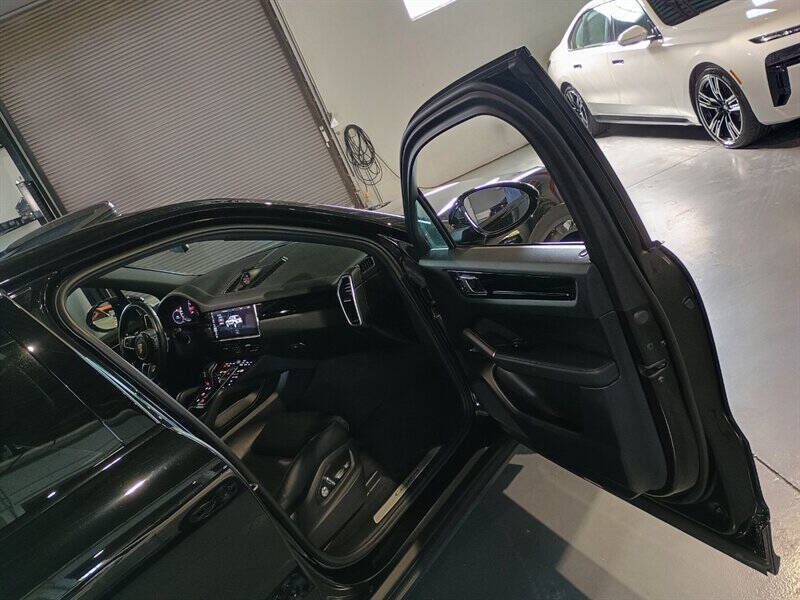2019 Porsche Cayenne 76