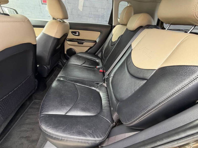 2013 Kia Soul +