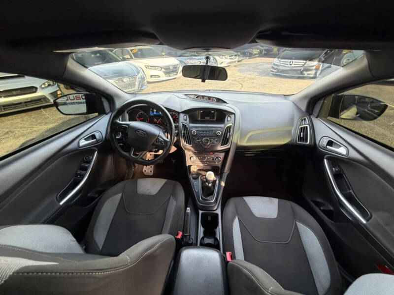 2018 Ford Focus ST