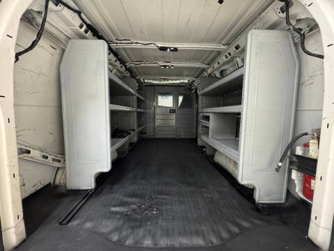 2016 Chevrolet Express 2500