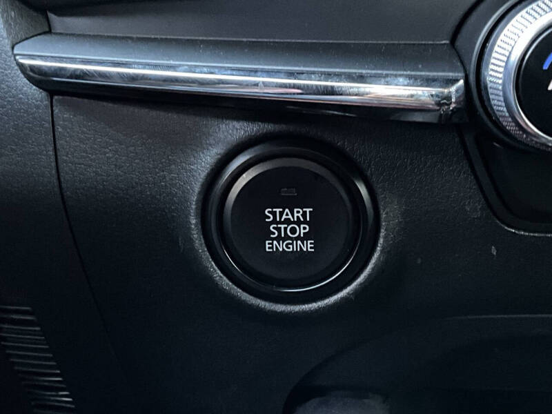 2025 Mazda Mazda3 Sedan 2.5 S Carbon Edition