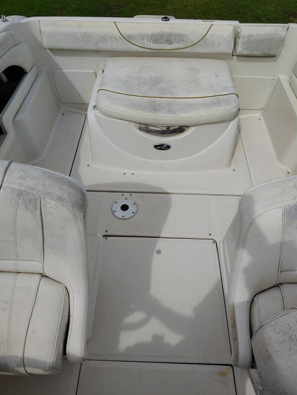2002 Sea Ray 225