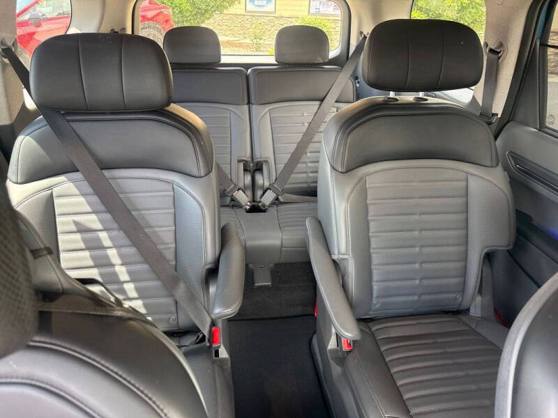 2024 Kia EV9 Land