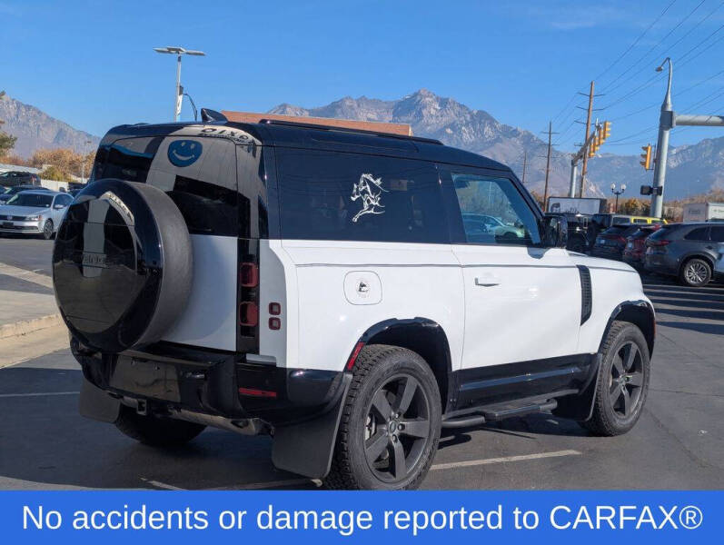 2024 Land Rover Defender 90 P400 X-Dynamic SE