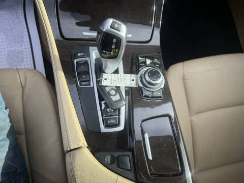 2013 BMW 5 Series 528i