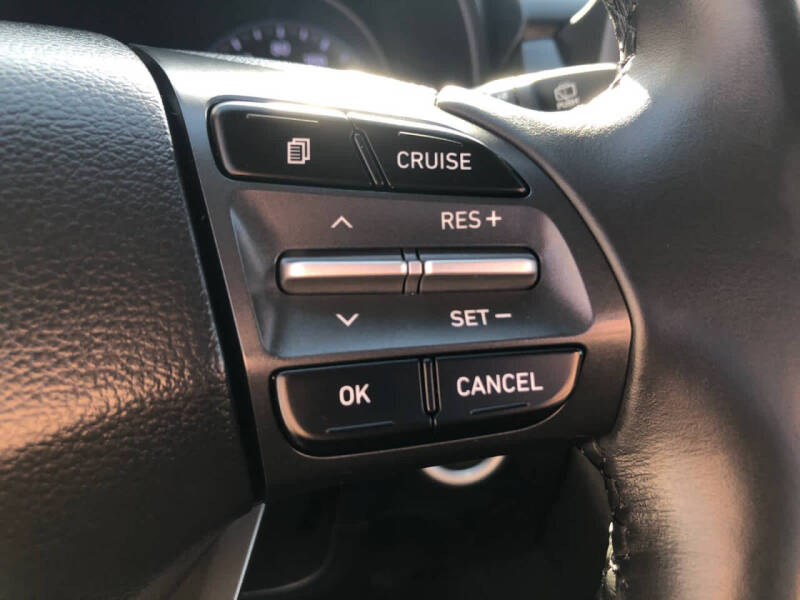 2020 Hyundai Kona SEL