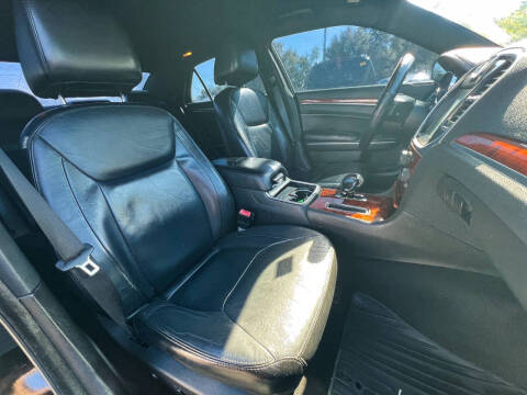 2012 Chrysler 300 Limited