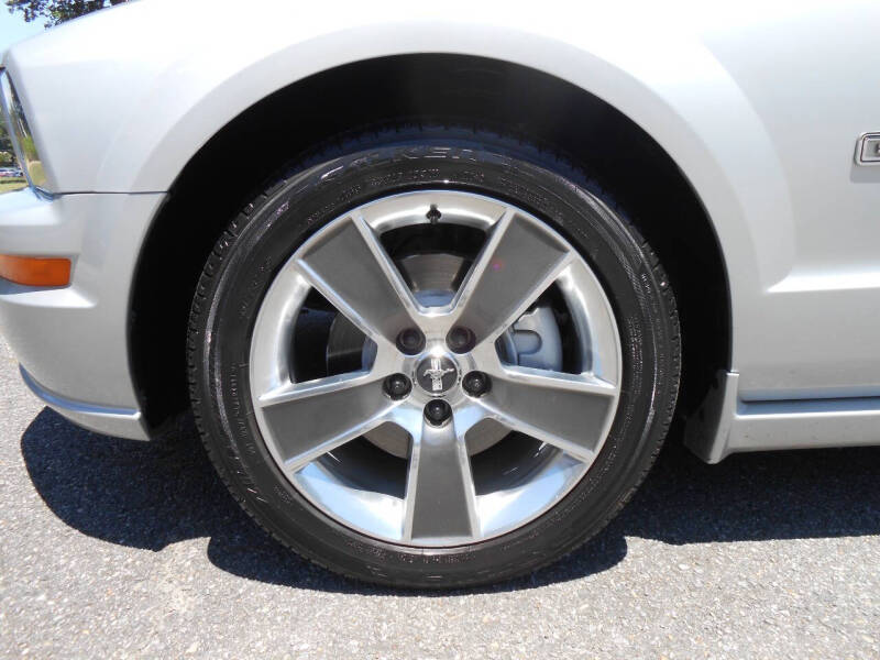 2007 Ford Mustang GT Deluxe