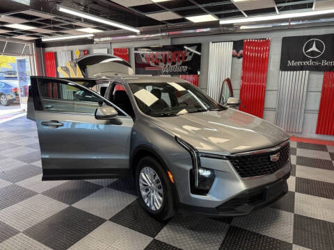 2024 Cadillac XT4 Luxury