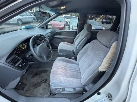1998 Toyota Sienna LE