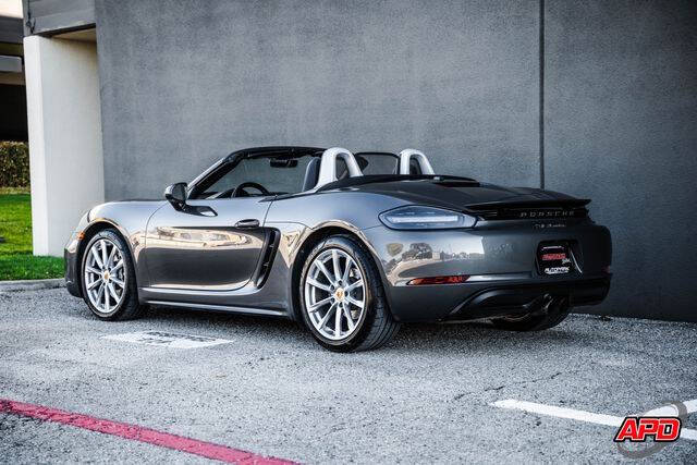 2021 Porsche 718 Boxster