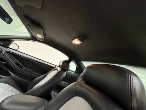 2001 Ford Mustang SVT Cobra