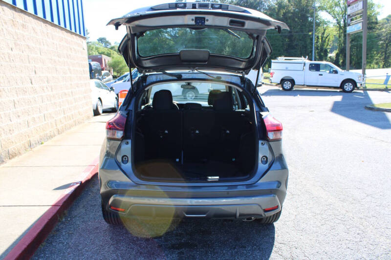 2023 Nissan Kicks S