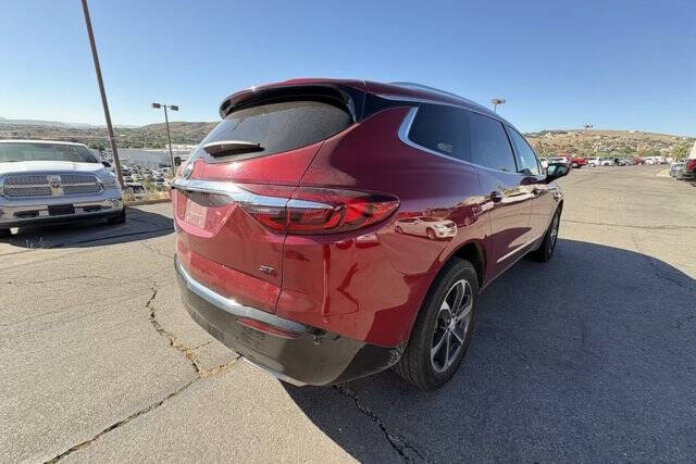2020 Buick Enclave Essence