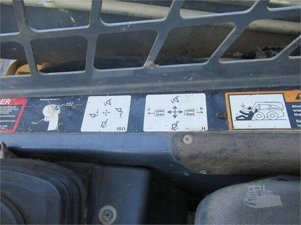 2010 John Deere 323D