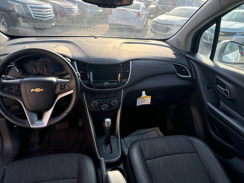 2022 Chevrolet Trax LT photo 12