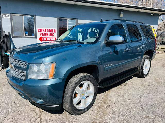 2008 Chevrolet Tahoe for sale at M&M's Auto Sales & Detail in Kansas City KS