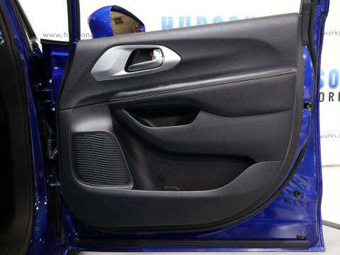 2020 Chrysler Pacifica Touring L