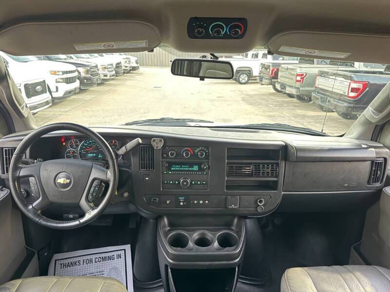 2023 Chevrolet Express LS 3500