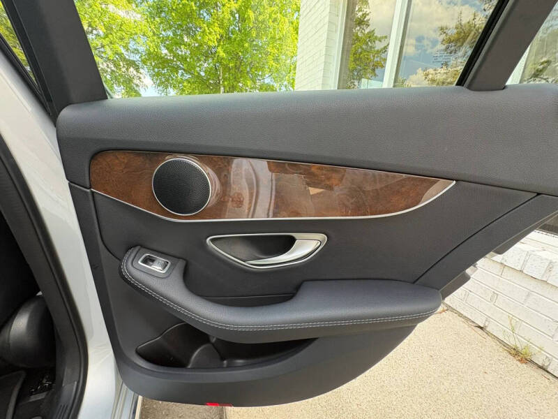 2017 Mercedes-Benz C-Class