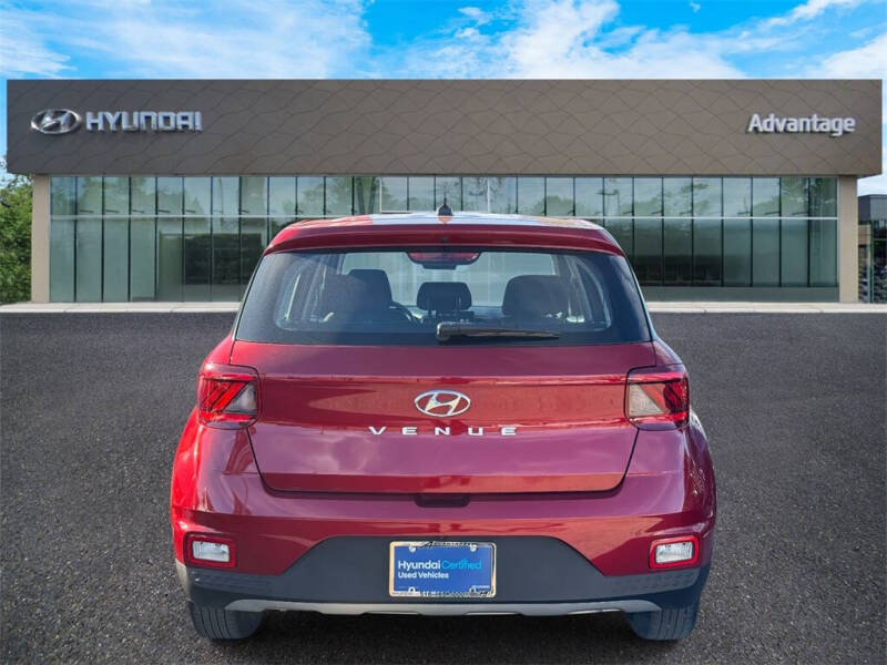 2023 Hyundai Venue SE