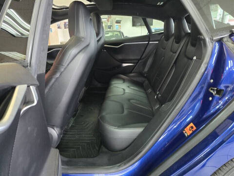 2015 Tesla Model S 70D