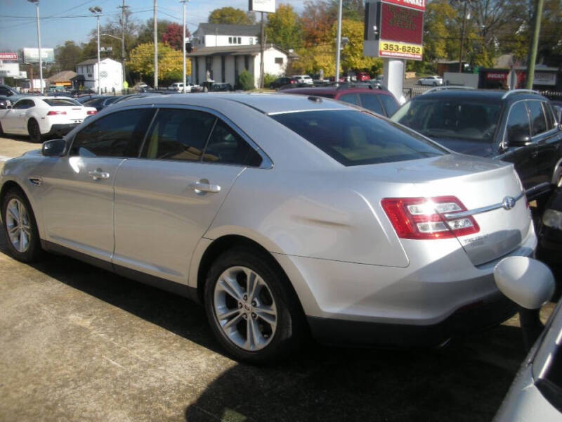 2014 Ford Taurus SEL