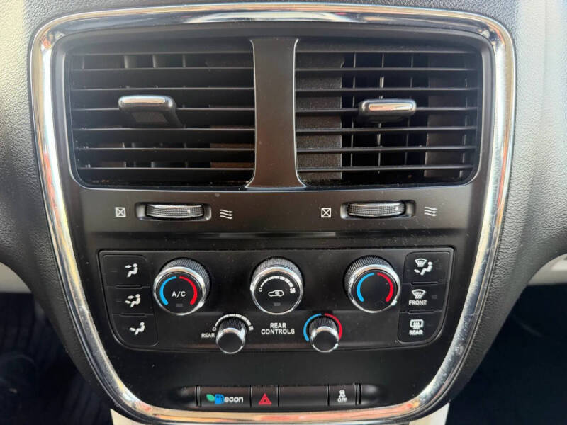 2013 Dodge Grand Caravan SXT