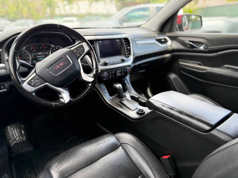 2019 GMC Acadia SLT-1