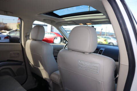 2008 Mitsubishi Outlander SE