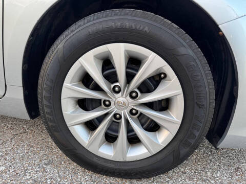 2016 Toyota Camry LE