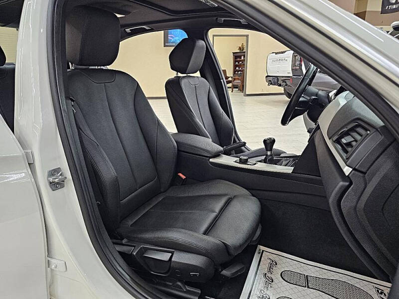 2015 BMW 3 Series 320i