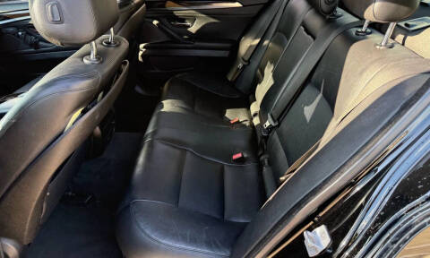 2015 BMW 5 Series 528i