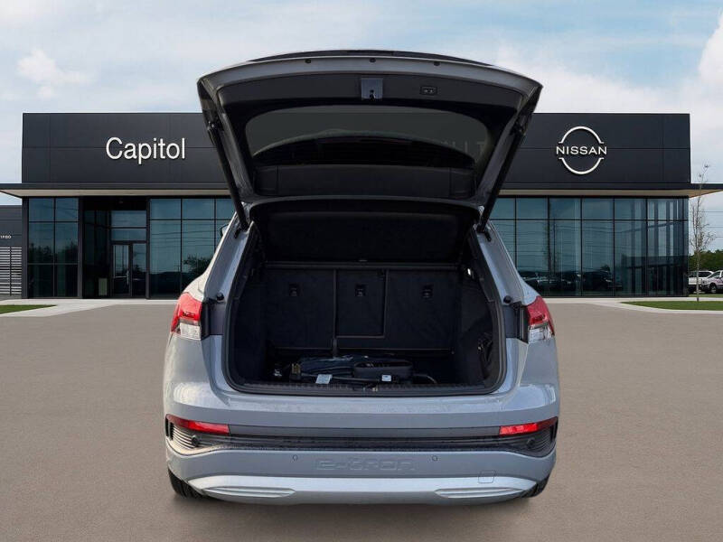 2024 Audi Q4 e-tron Premium 40