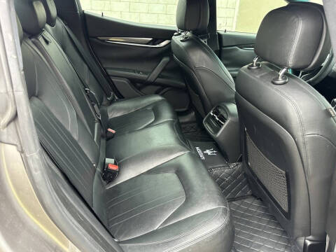 2015 Maserati Ghibli