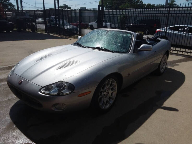 2002 Jaguar XKR