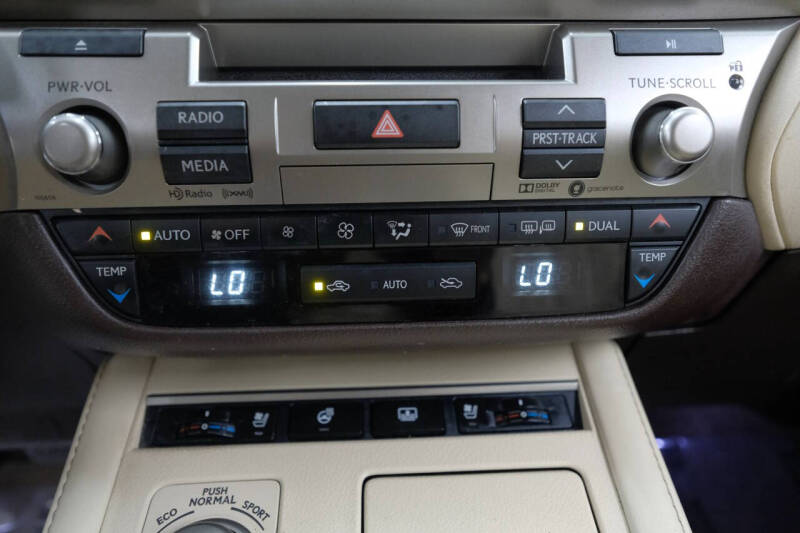 2017 Lexus ES 300h