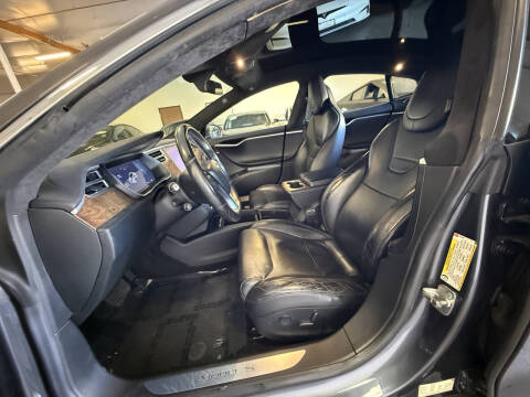 2017 Tesla Model S 75D