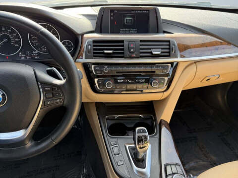 2018 BMW 3 Series 330i