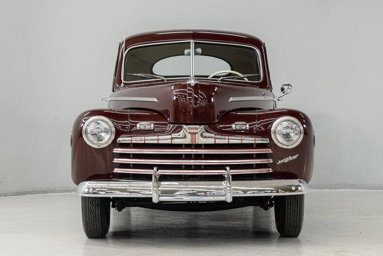 1946 Ford Super Deluxe